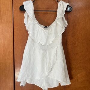 Privy white romper. Size L